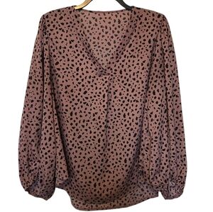 3/$15 Animal Print V-neck Blouse Size 1xl